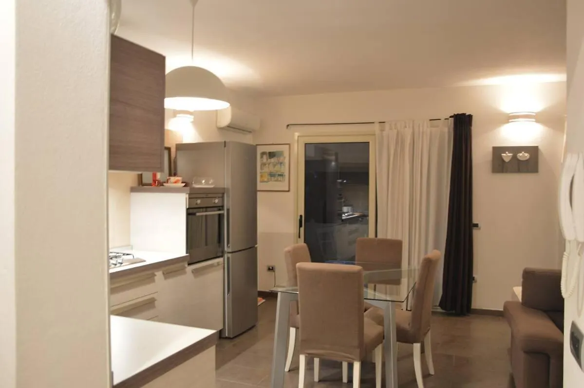 Сasa de vacaciones Casa Vacanze Rocco Àrbatax Italia